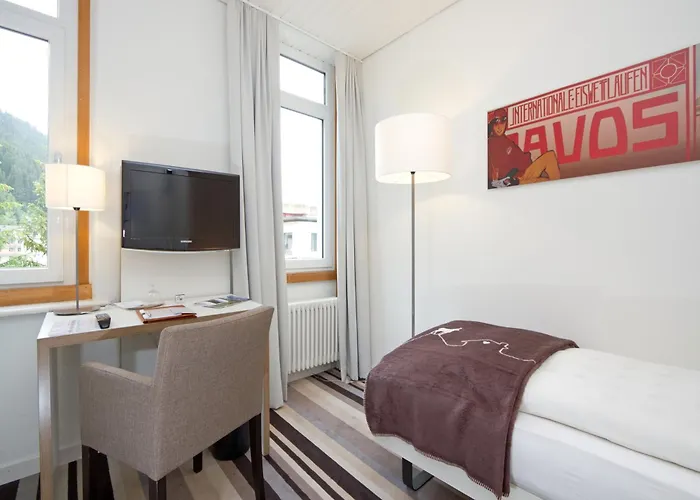 Hotel National By Mountain Hotels
